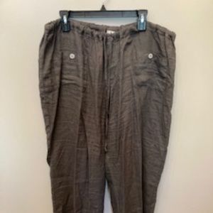 Grey drawstring linen capri pants